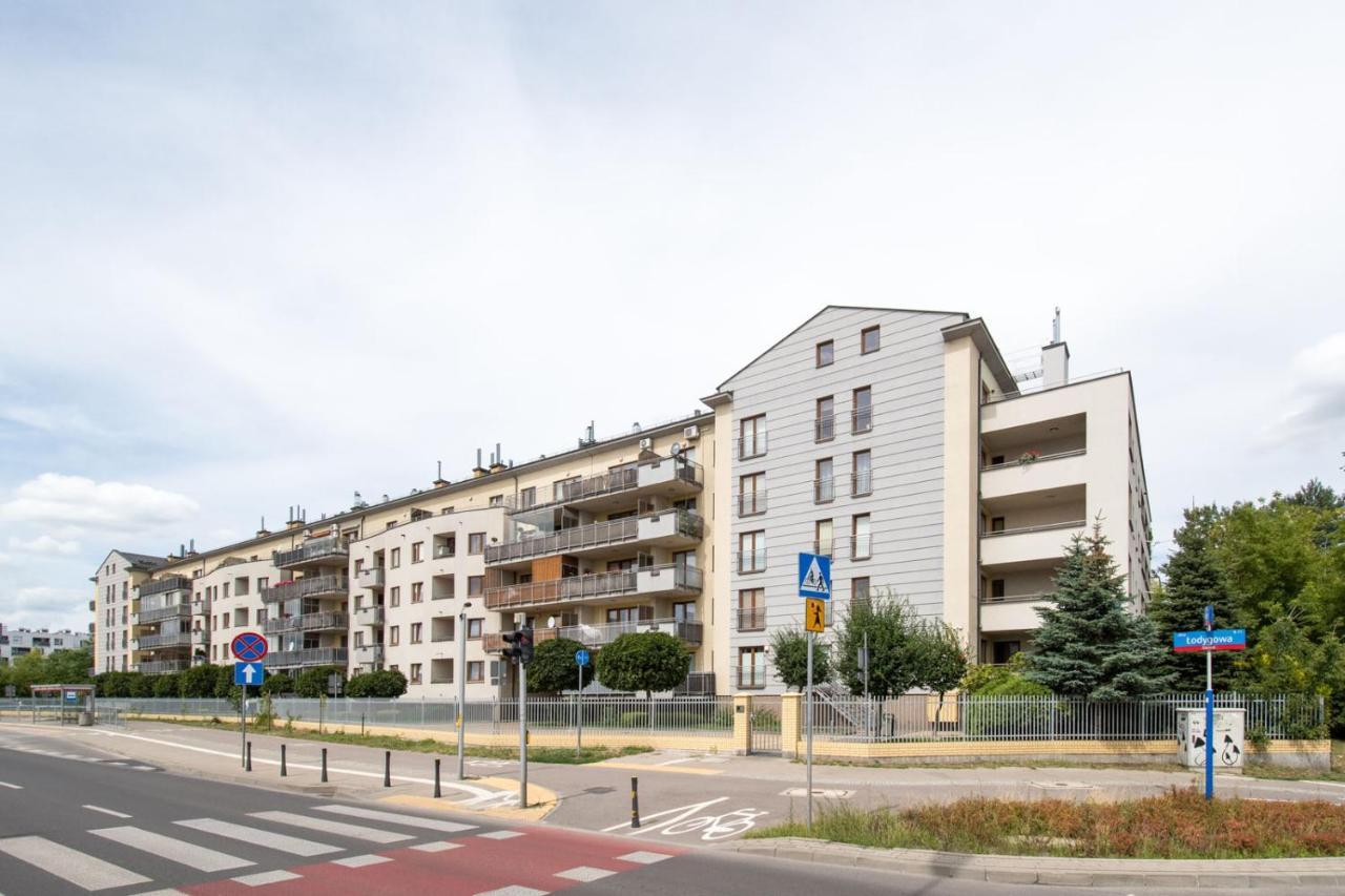 Gama Home Wyspowa 1 Варшава Экстерьер фото